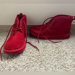 UGG Neumel Boot Samba Red Men's Size 6 Lace Up Winter Chukka Outdoor Travel Wool
